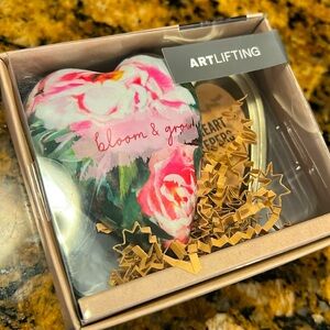 art lifting keepsake box